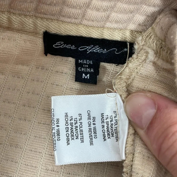 Ever After Cropped Sweater Collar Quilted Tan Size Medium M - Picture 11 of 14